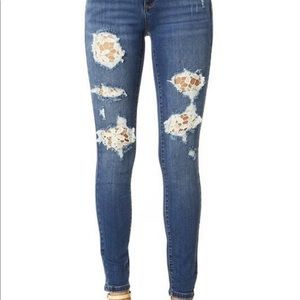 Judy Blue Lace Patch jeans